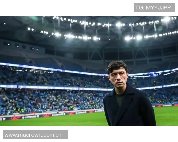 前大连人球员质疑上海人执教失控高层决策引发争议